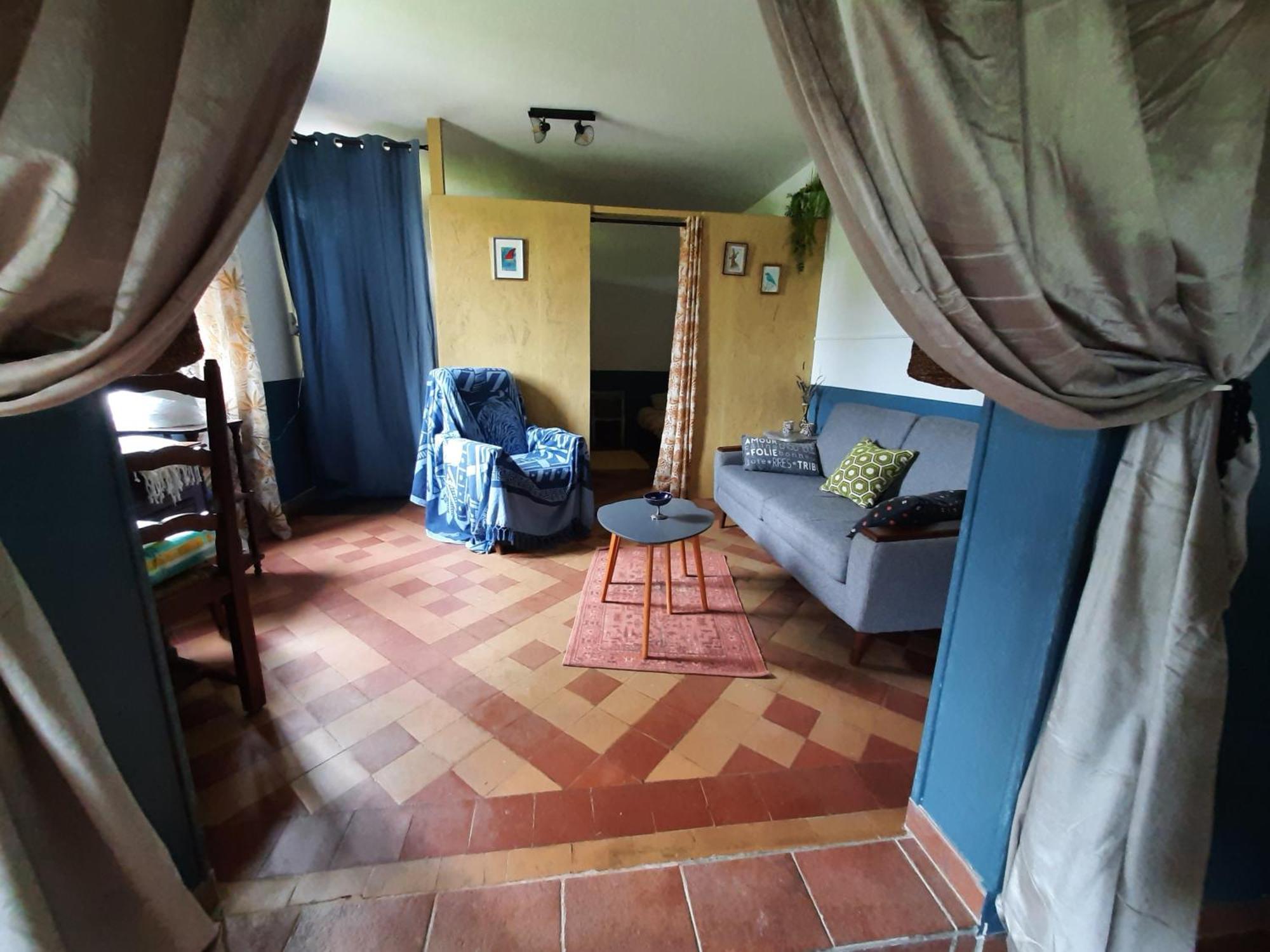 Notre Village Papillon Bed&Breakfast Neret Quarto foto